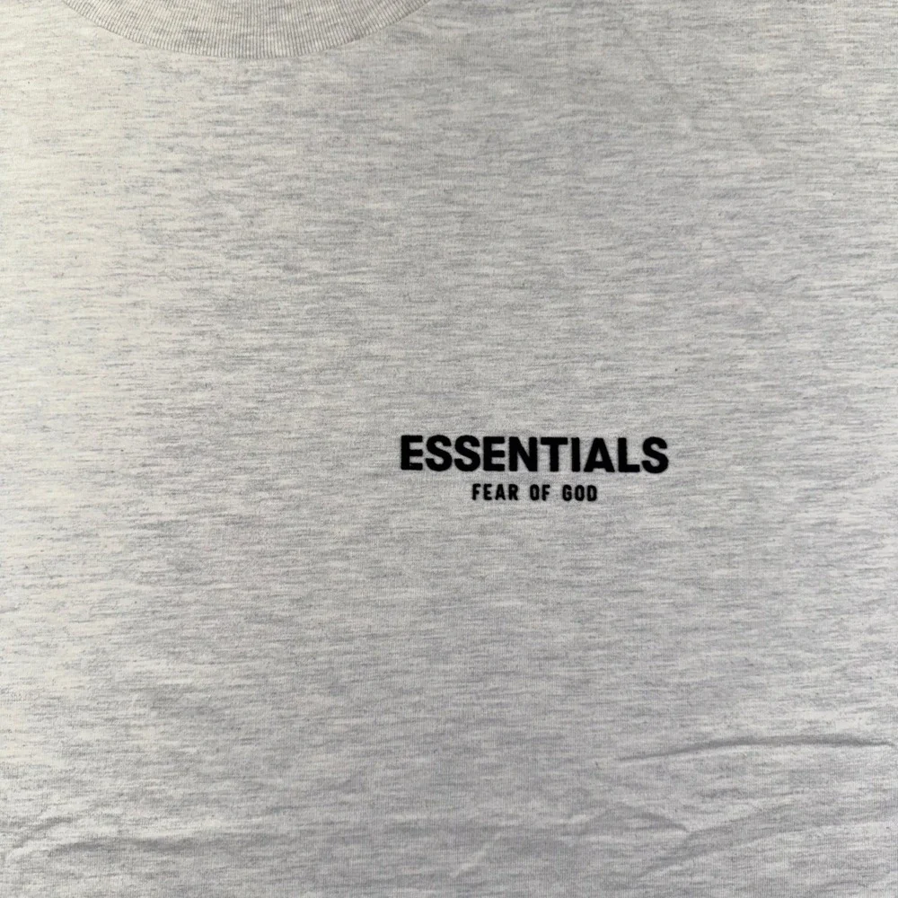 Fear of God Essentials T-Shirt Men XL Light Oatmeal New Short Sleeve Logo Tee